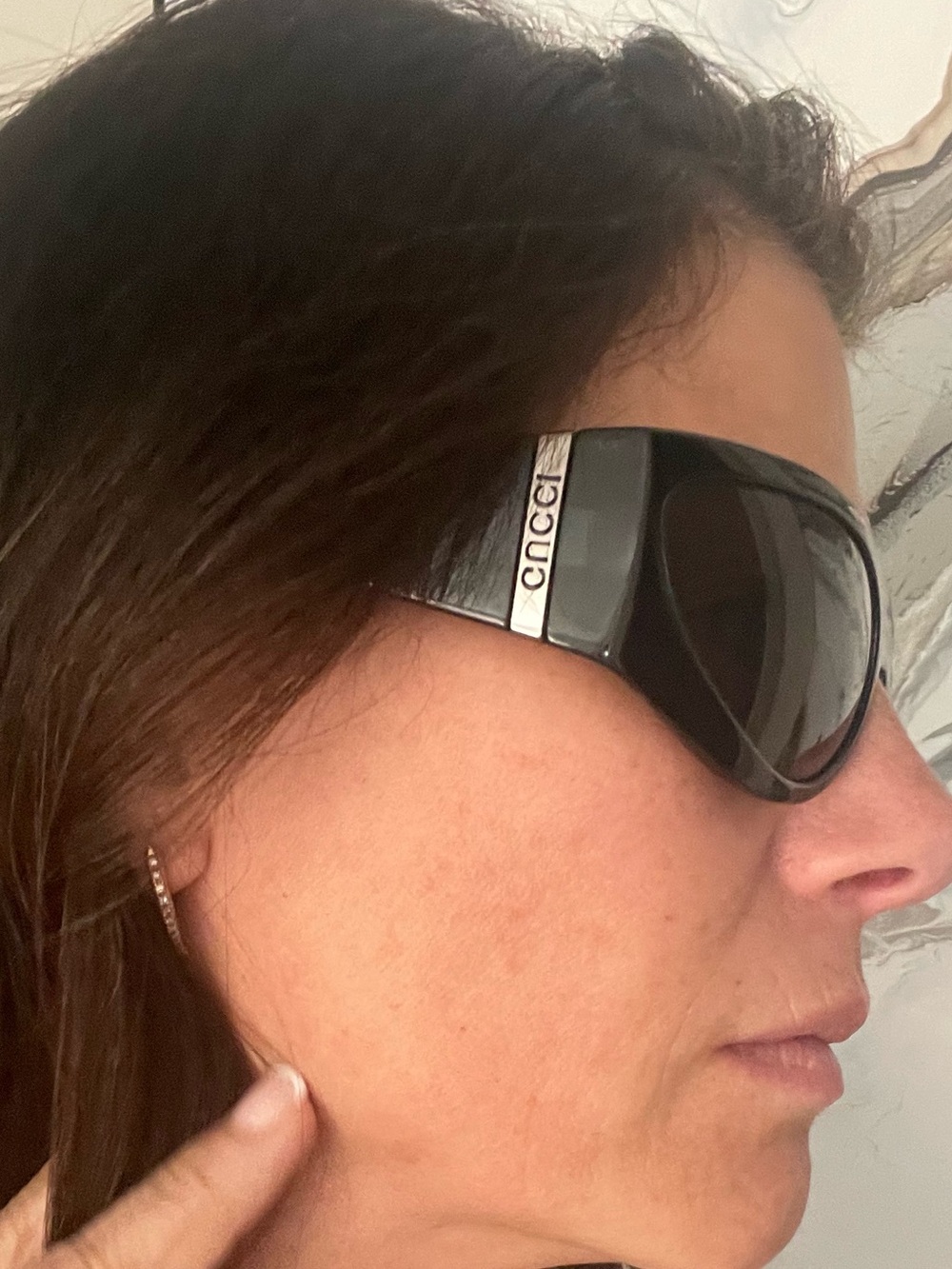 Men’s Gucci Sunglasses -
Green w/ grey lenses